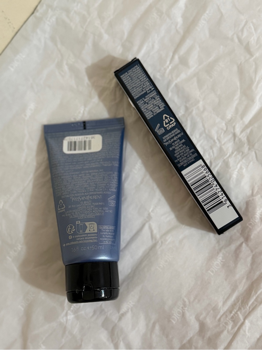 Yves Saint Laurent Y Blue Shower Gel & Travel Spray Set - Picture 3 of 3